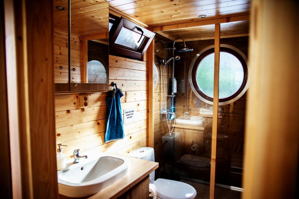 Houseboat Bonanza Prague Hotel Exterior foto